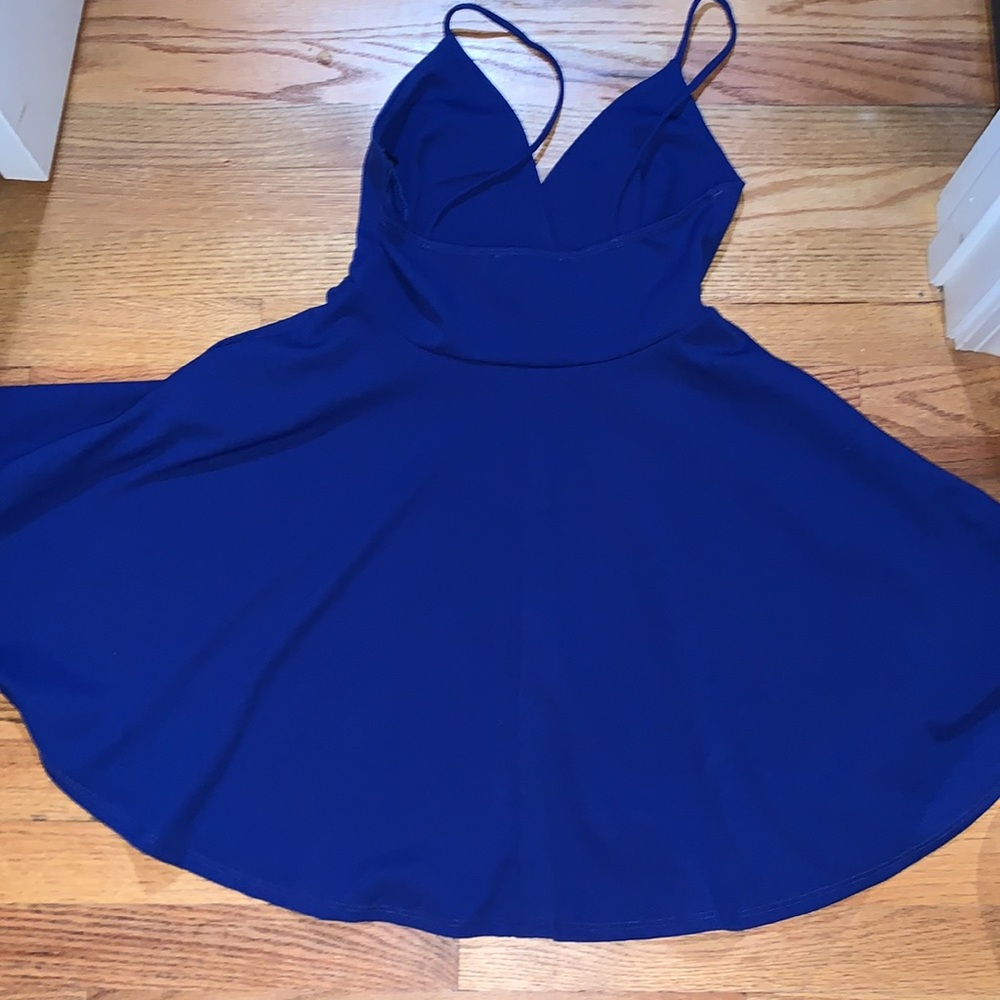 Lily’s mini dress in royal blue